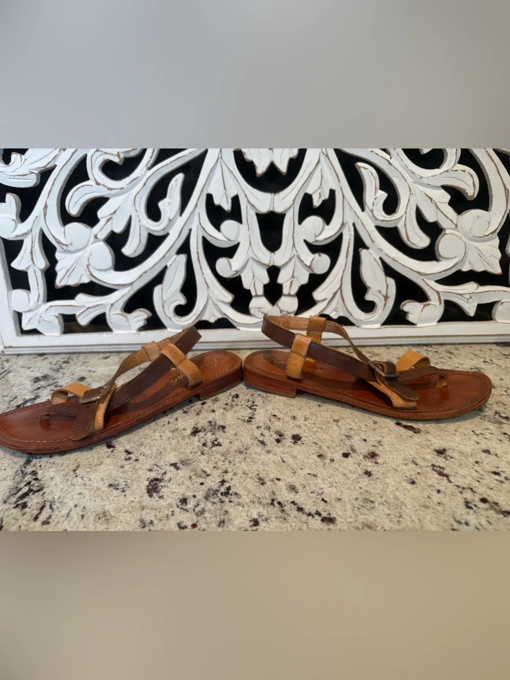 Free People La Risa Two-Tone Leather Strappy Flat Sandals Size 37.5 - Picture 9 of 12